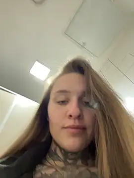 KishaMur: απευθείας συνομιλία ΧΧΧ