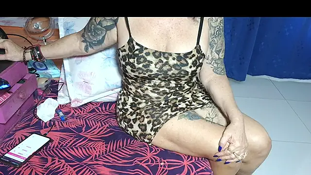 Chat +18 de big_boobsmature ao vivo