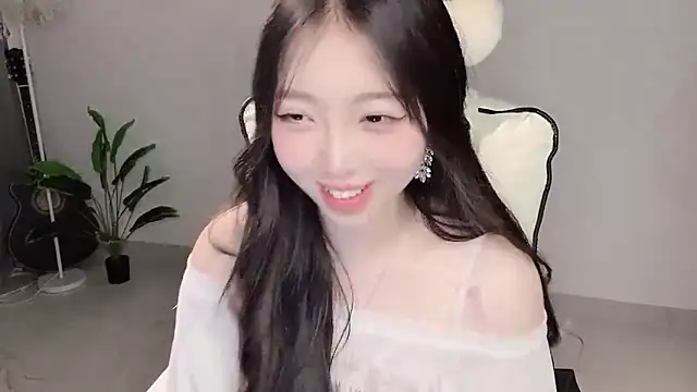 Chat XXX en directo de Yukiy8877