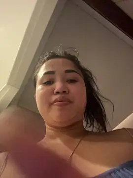 Bella_nasty69 Show in webcam