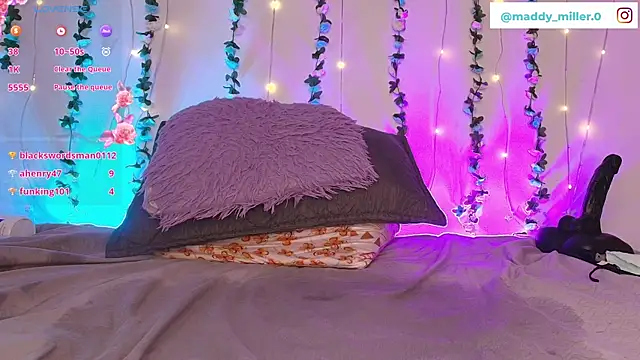 jones_maddy_: απευθείας συνομιλία ΧΧΧ