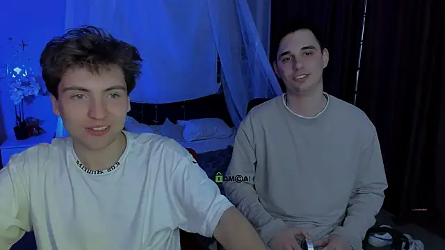 jason_sweety: διαδικτυακό σόου στην κάμερα