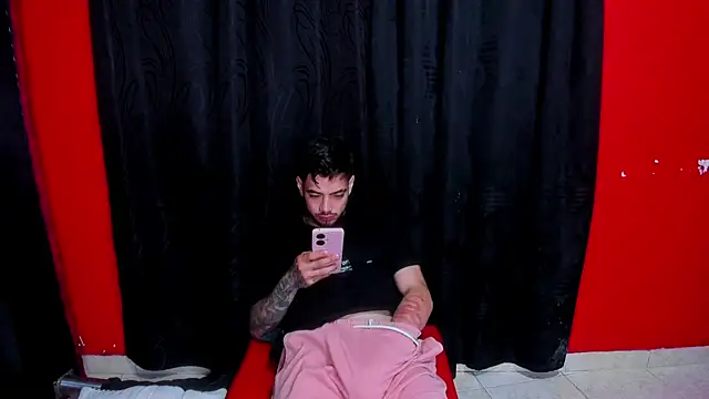 Destroy_fullextreme2 Chat XXX in diretta