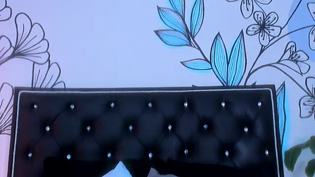 Sweet_Ariadna_'s Live XXX Chat