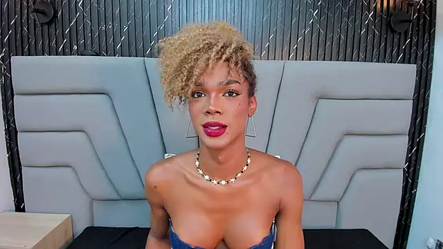 NaomiSteward 웹캠 쇼