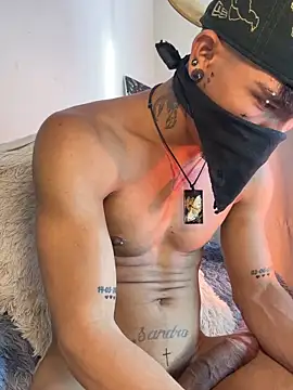 Show modela CRAZY-BOY99 na web-kameri