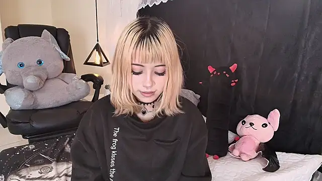 Chat XXX en directo de IvyBelle_