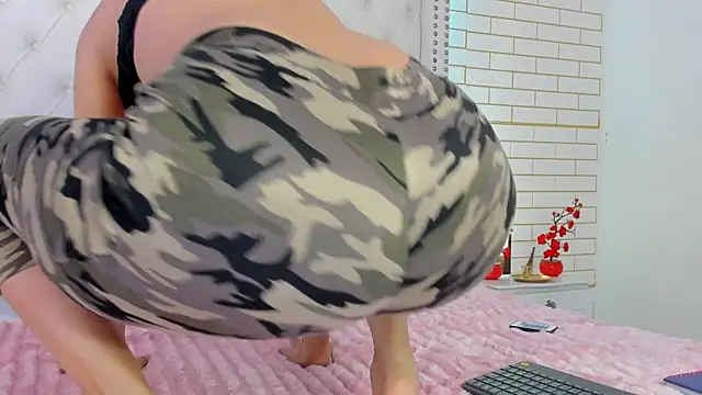 Coco_Balenciaga_ 网络视讯表演