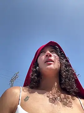 IsabellaSwee Adlı Modelin Canlı XXX Sohbeti