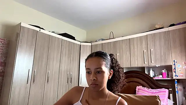 Онлайн чат XXX KayleenStoyanoff