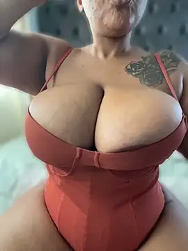 MILL204 Chat XXX in diretta