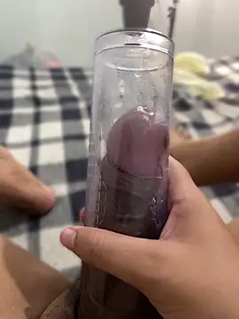 mydicksquirt Show in webcam