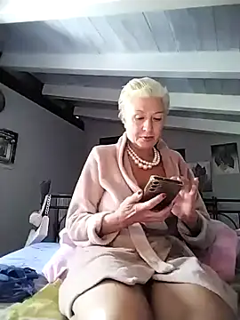 divinaerotica – Naživo XXX chat