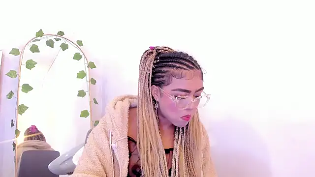 Alaia2 – Naživo XXX chat