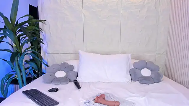 AnahinClar Chat XXX in diretta