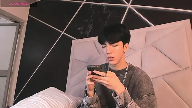 AerumChae: διαδικτυακό σόου στην κάμερα