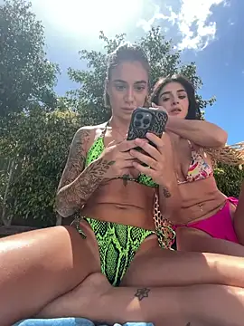 italianPassion: διαδικτυακό σόου στην κάμερα