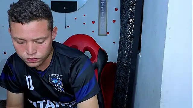 Webkamerová show sven_fox723