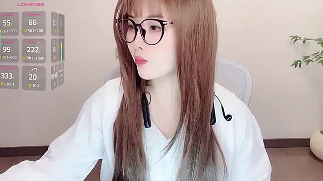 Insist6 Live XXX-chat