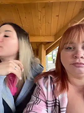 Chat XXX en directo de SweetCuteGirls1023