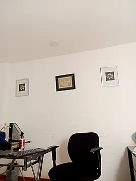 Chatroom XXX en direct de Dante_Knox