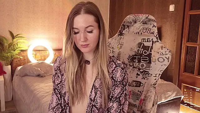 Hello_Lisha Chat XXX in diretta