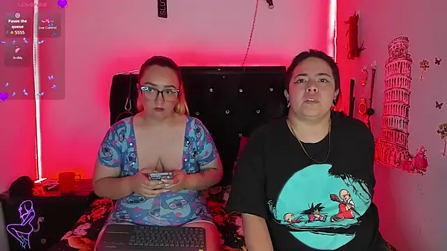 Chat XXX en directo de katieeandsharonn