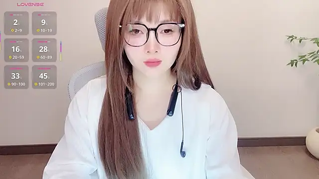 Insist6's Live XXX Chat