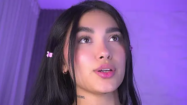 katy_rioss Adlı Modelin Canlı XXX Sohbeti