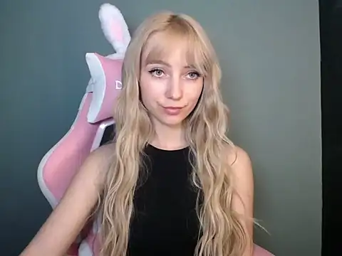 Вебкам-шоу LuciaYoung