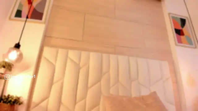 Jennmiiller_ Adlı Modelin Canlı XXX Sohbeti