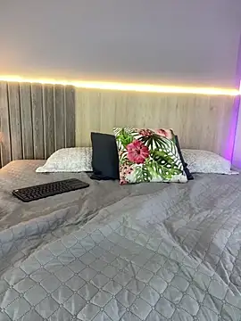 Atenea_Clerk Adlı Modelin Canlı XXX Sohbeti