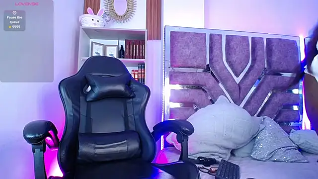 Živý XXX chat Charlotte_miles