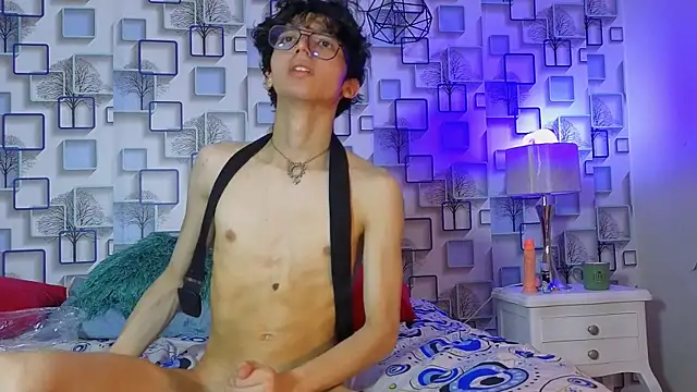 Twink_Sebas7 – Kamerová šou