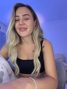 BarbieDoll13: онлайн-секс-чат