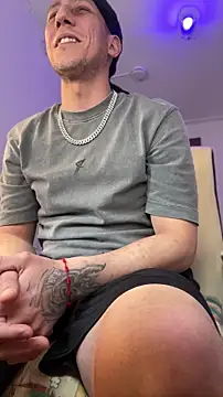 TitanNoir webcam show