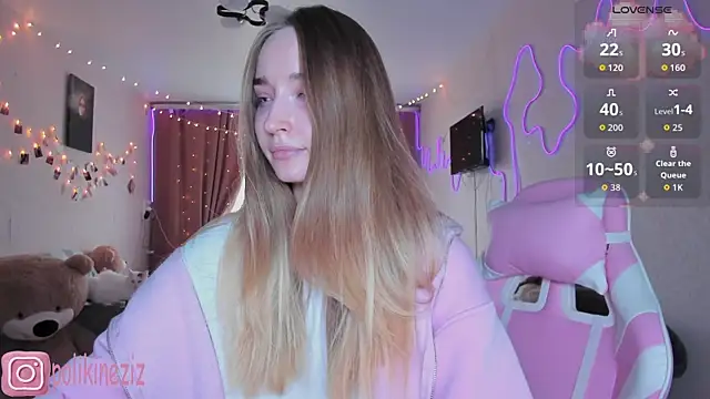 MoonDust's Live XXX Chat