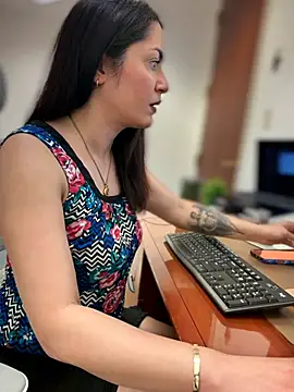 Czat XXX na żywo – YourQueen18