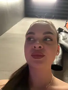 دردشة KristiRich الجنسية المباشرة