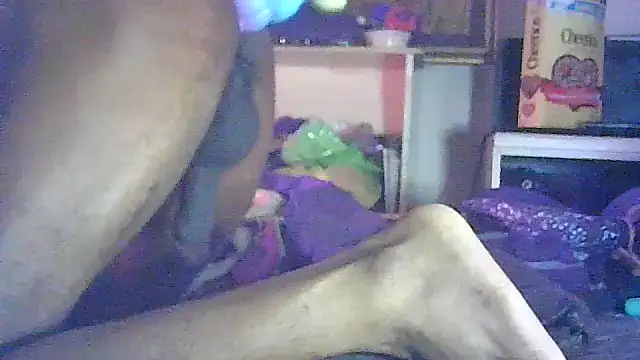 GUAPAN3S3_FIR3: απευθείας συνομιλία ΧΧΧ