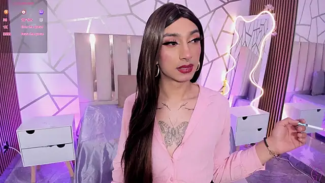 Czat XXX na żywo – CYRUS_TAY