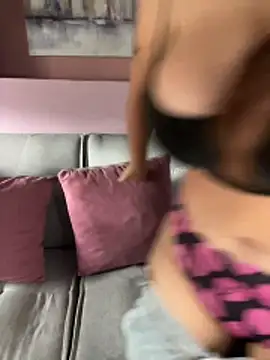 Im_Luuu's Live XXX Chat