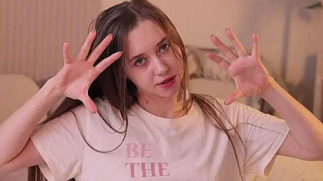 Chat +18 de Pretty_Princess_Elina ao vivo