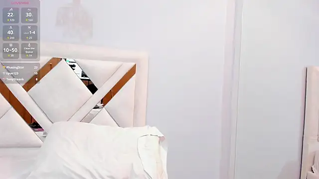 Chat +18 de LexiiBloom ao vivo