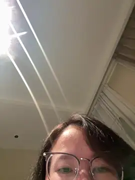 Chat +18 de Krismil3 ao vivo