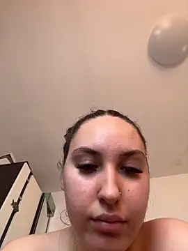 Chat +18 de Lucy_doll22 ao vivo