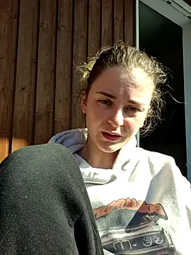 Pokazy przed kamerką – Melly4You