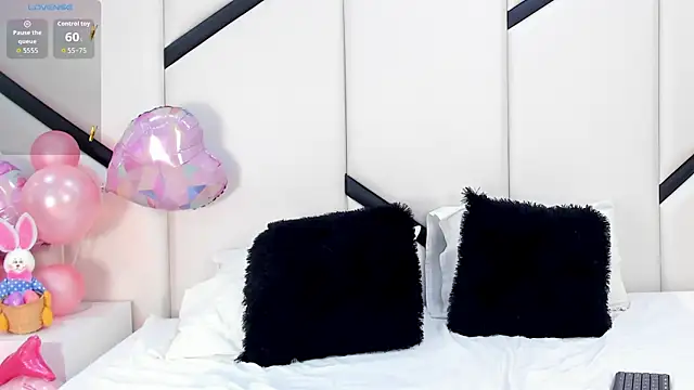 Chat +18 de XimenaCosta ao vivo