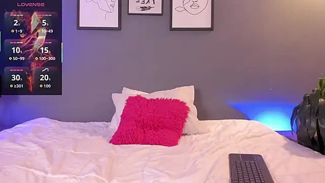 Chat +18 de Melody_evanss ao vivo