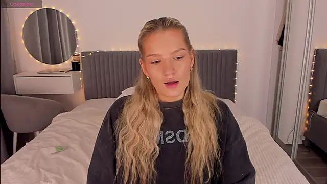 แชท XXX สดของ CassieRayss